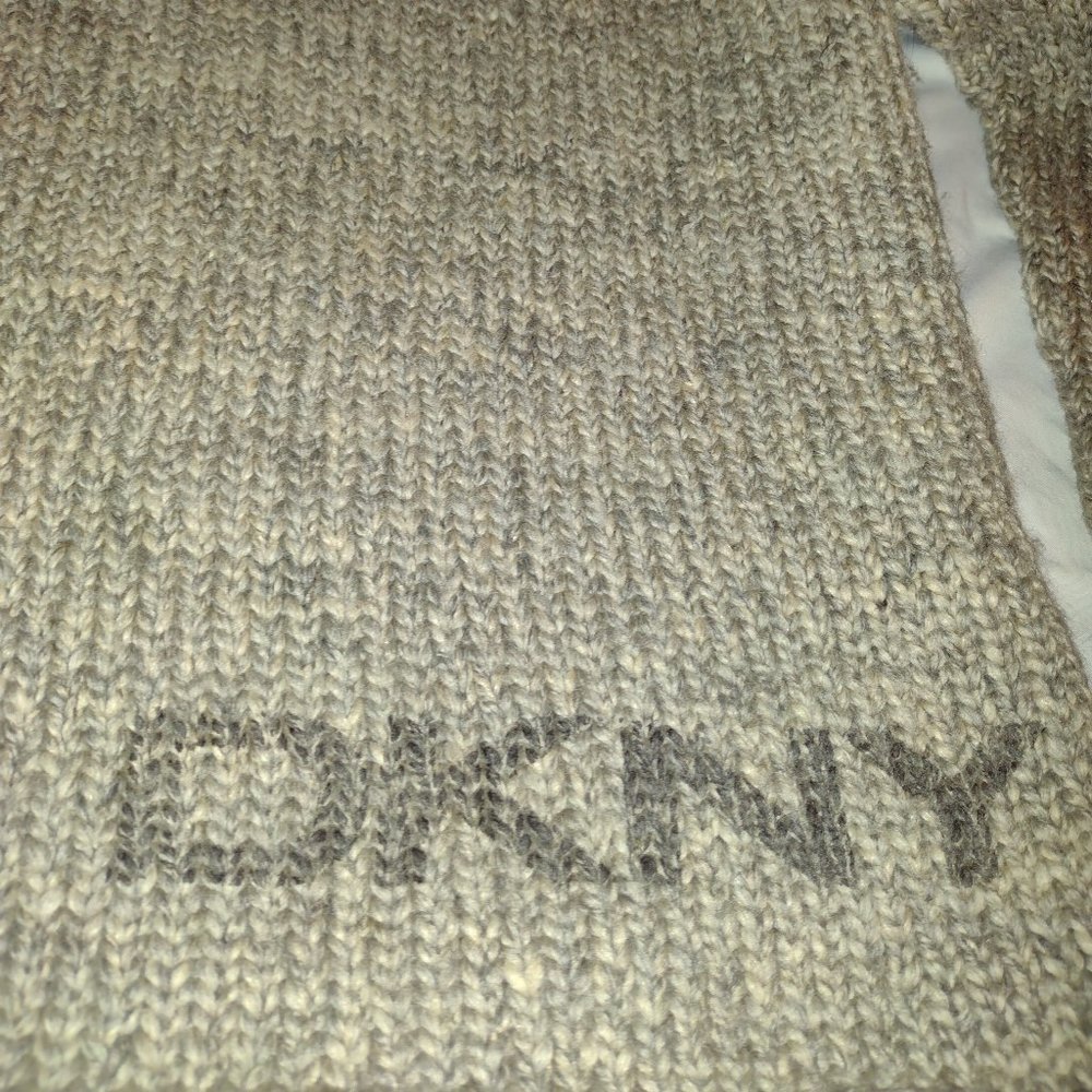 DKNY sweater - Picture 2 of 13